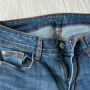 Zara low waist blue wash skinny jeans size 2